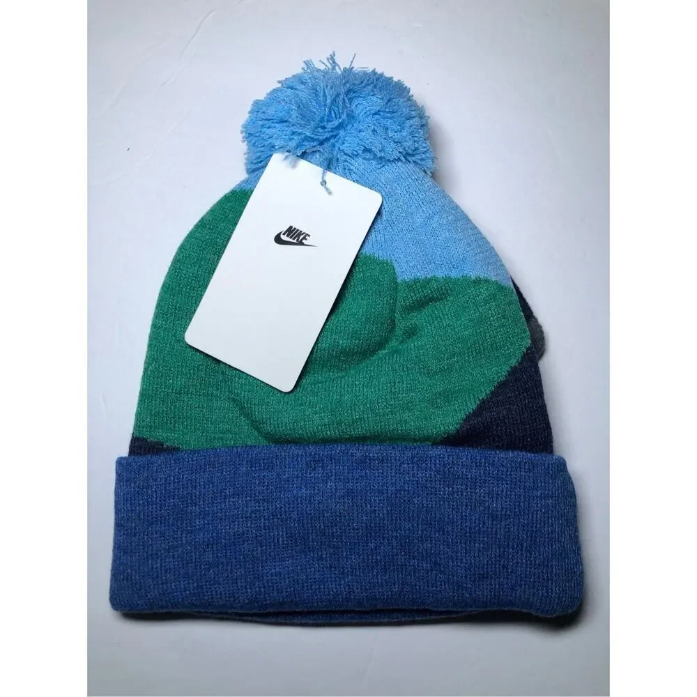 Nike Youth Beanie and Gloves set